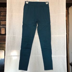 Umgee Cropped Moto Stretch Ankle Pants Leggings Pleated Panels Teal Blue